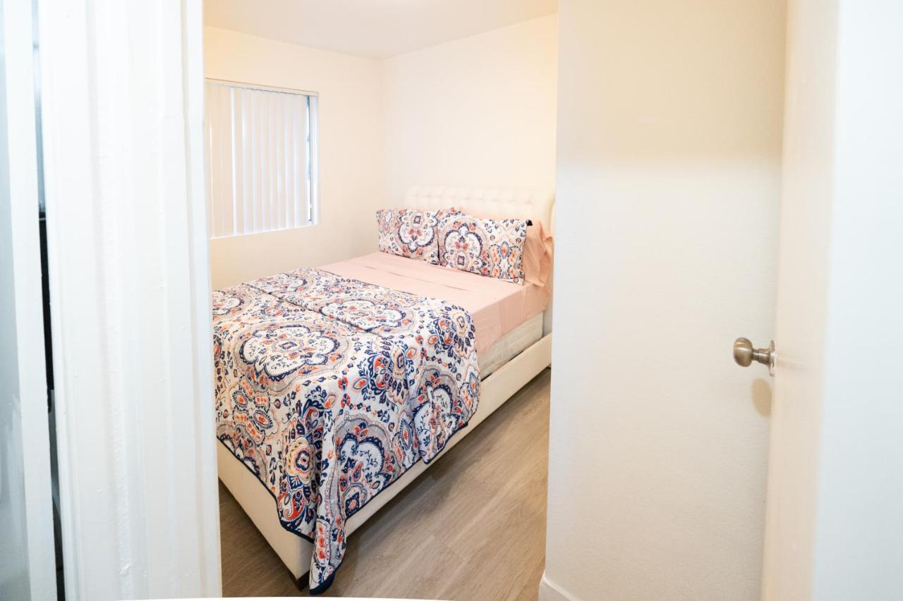 Cozy Small 2 Bedroom In Koreatown/Hollywood Los Angeles Kültér fotó